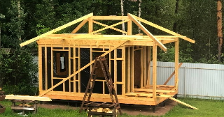 Сарай из бруса 100х100 в Каменске-Уральском - строительство под ключ | Строй-Кмн от 40984 руб.